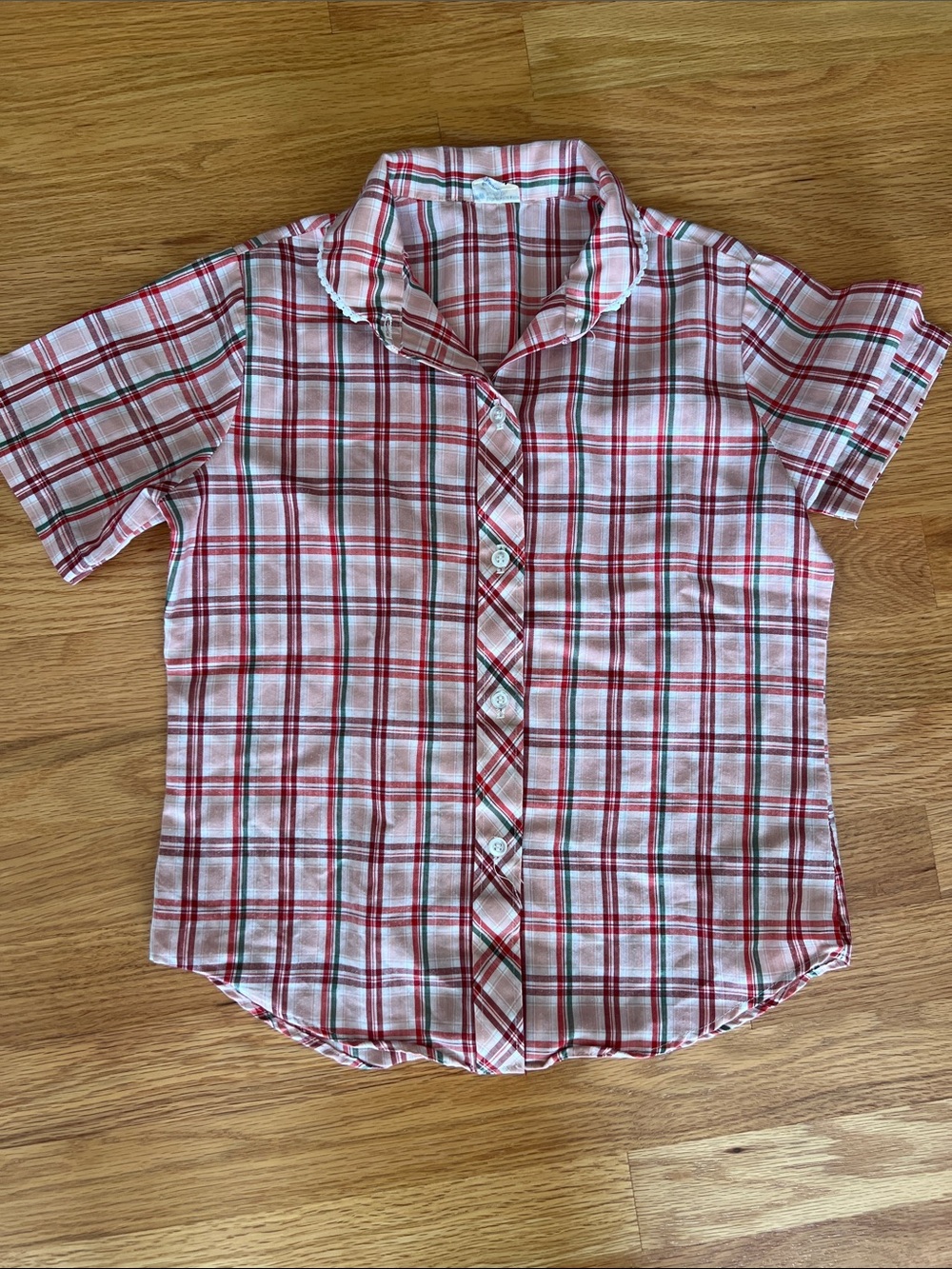 Vintage JCPenneys girls 7/8 Kids Red Plaid Short-Sleeve Button-Up Shirt